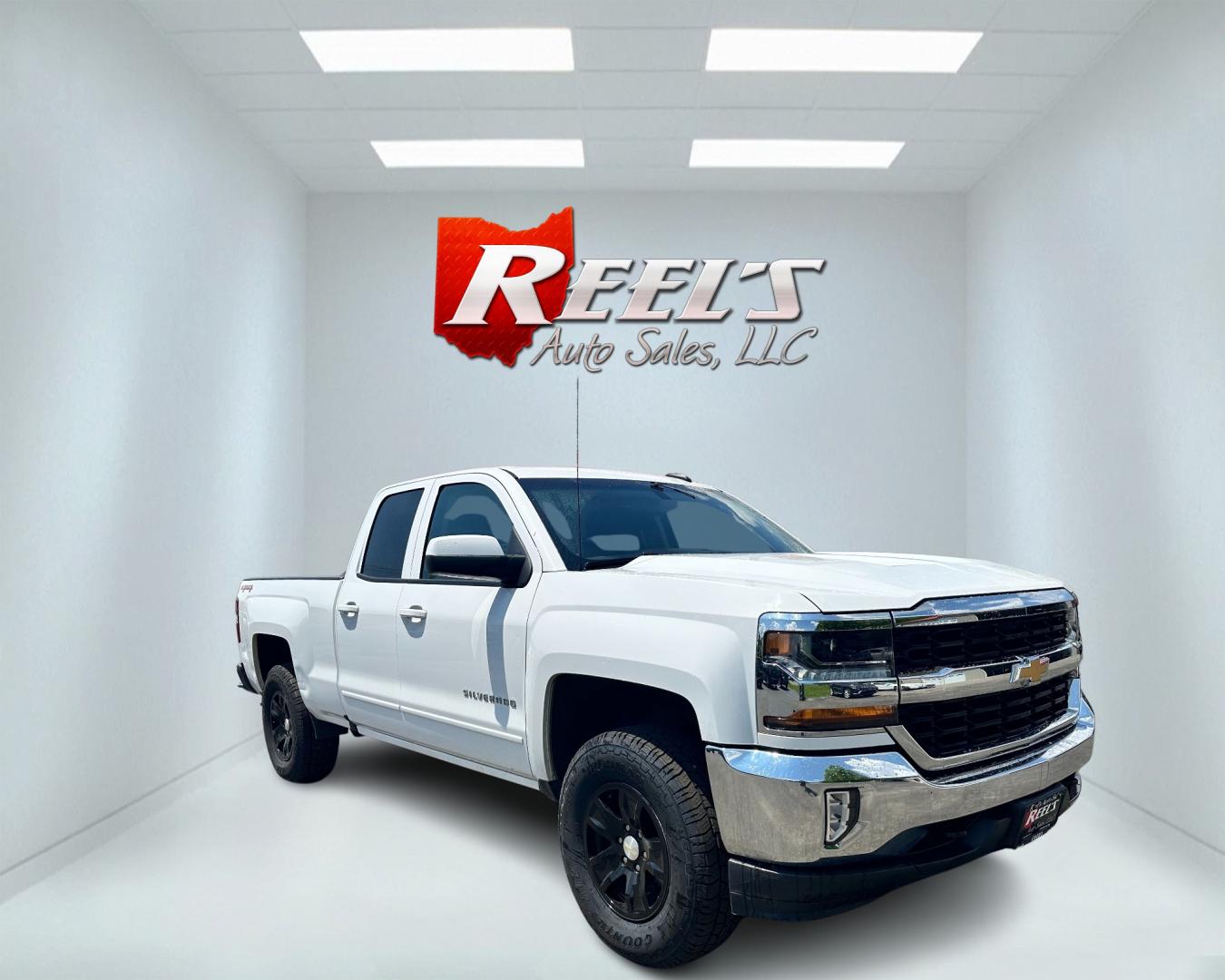 2017 White /Black Chevrolet Silverado 1500 LT (1GCVKREH5HZ) with an 4.3L V6 OHV 12V engine, 6-Speed Automatic transmission, located at 11115 Chardon Rd. , Chardon, OH, 44024, (440) 214-9705, 41.580246, -81.241943 - Photo#2